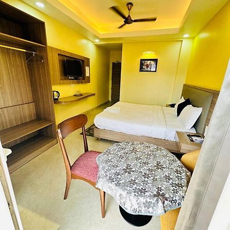 Royal Beach International Puri Kültér fotó