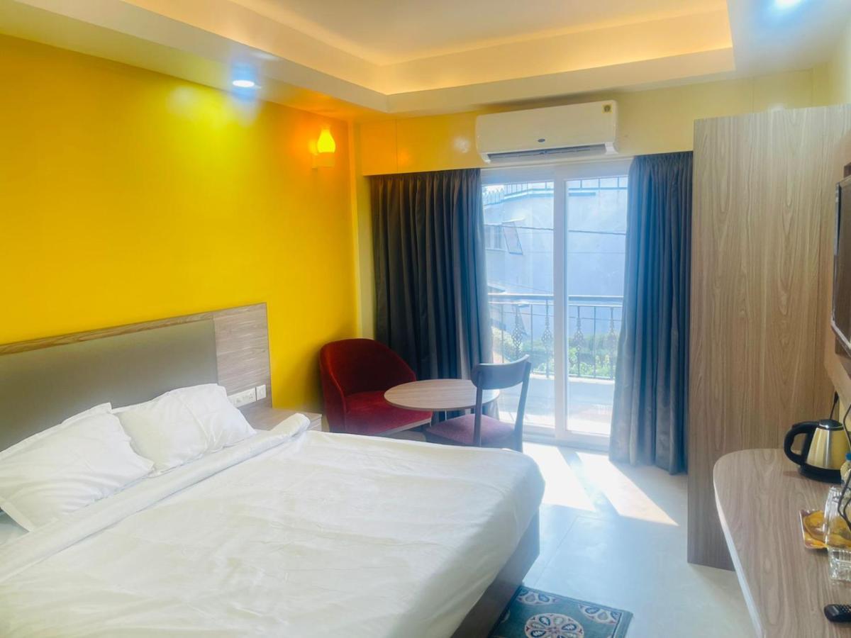 Royal Beach International Puri Kültér fotó