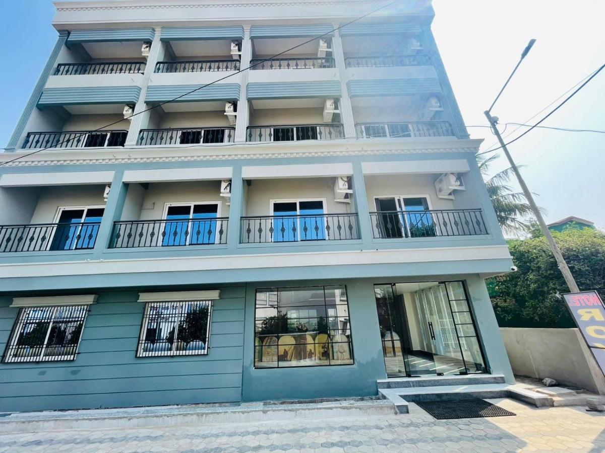 Royal Beach International Puri Kültér fotó
