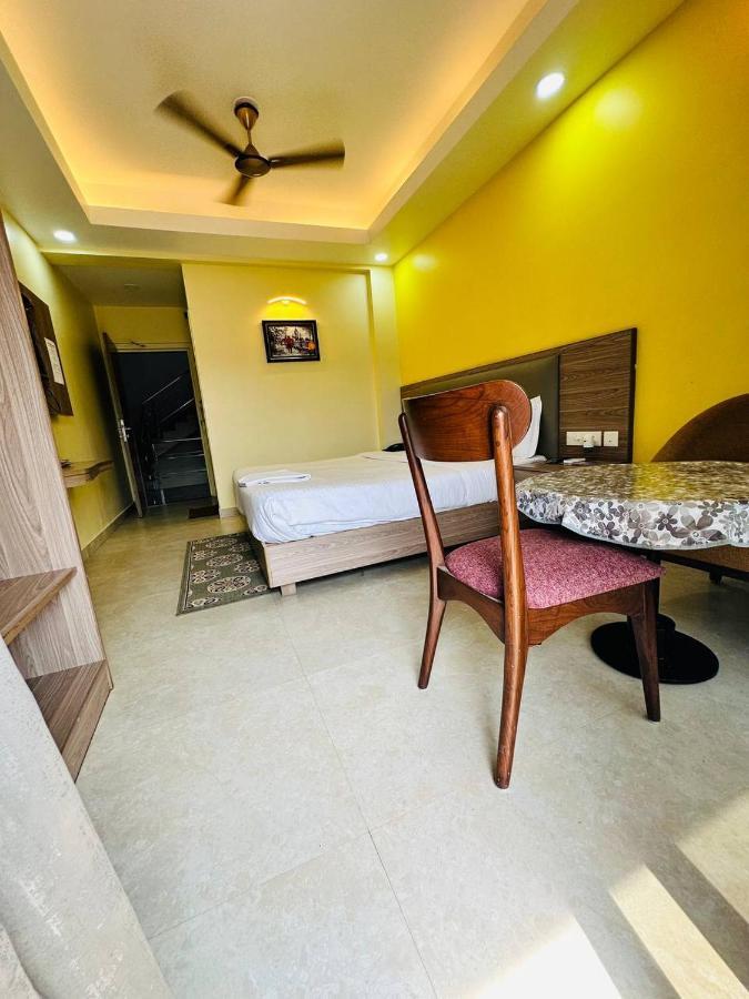 Royal Beach International Puri Kültér fotó