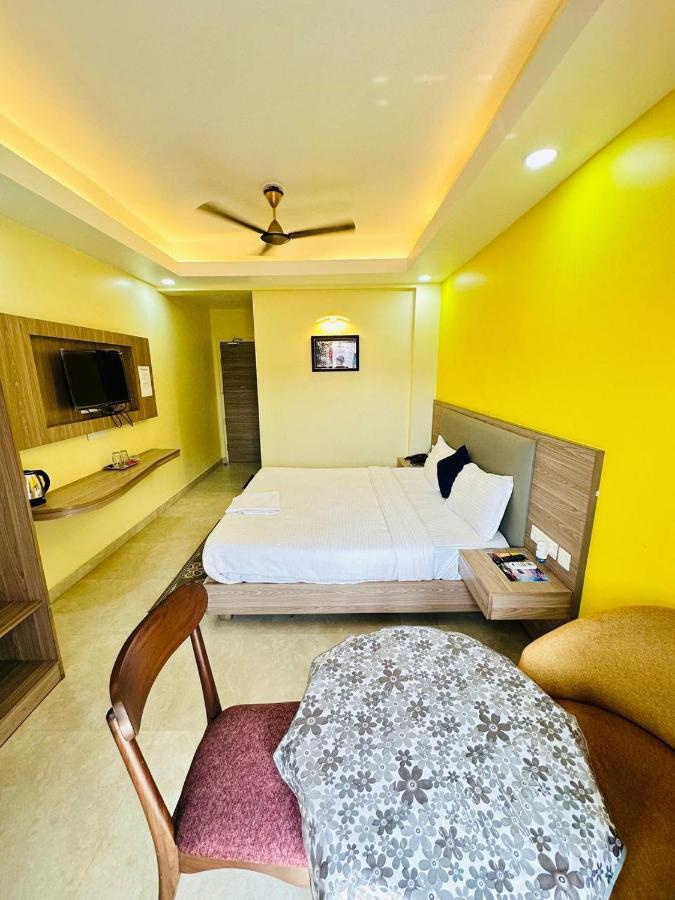 Royal Beach International Puri Kültér fotó